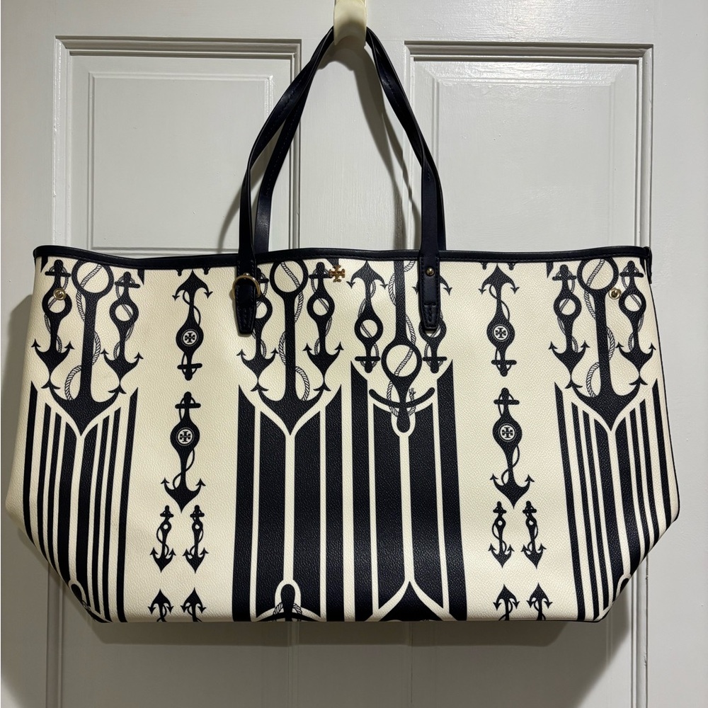 Tory Burch Navy and Cream Anchor Print Bag